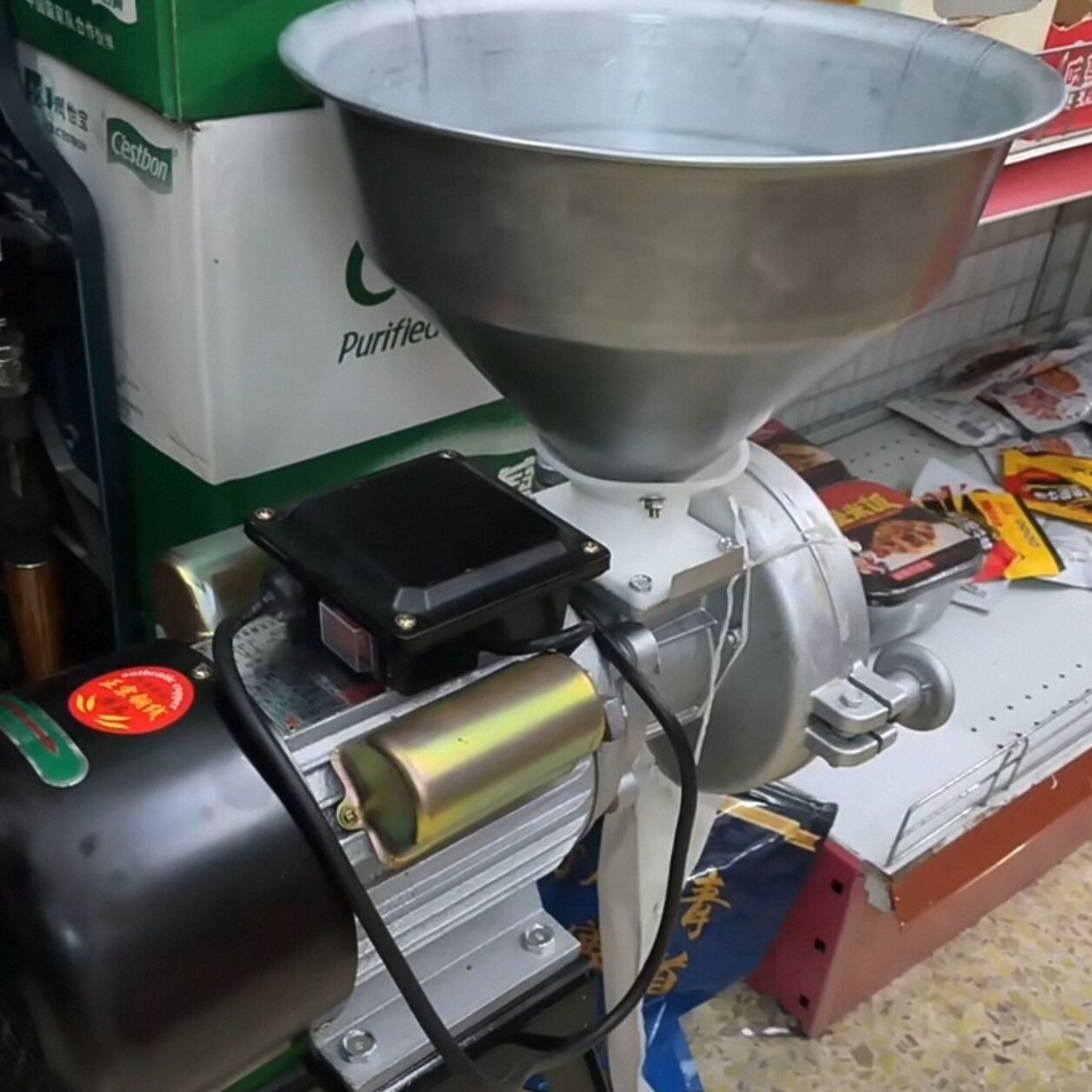 Elektryczny młynek do ziaren,  – Coffee Bean Grinder Electric recenzja i cena
